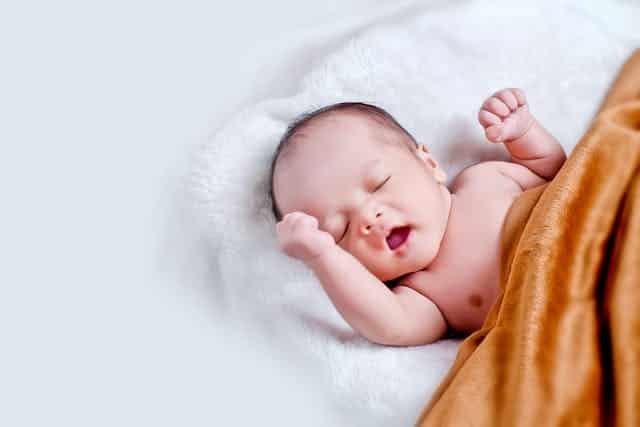 Newborn Lifestyle Photography